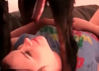 Assicurati di guardare questo zoofilo tenero e sensuale
