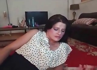 أنيقة عارية تحت كلبها